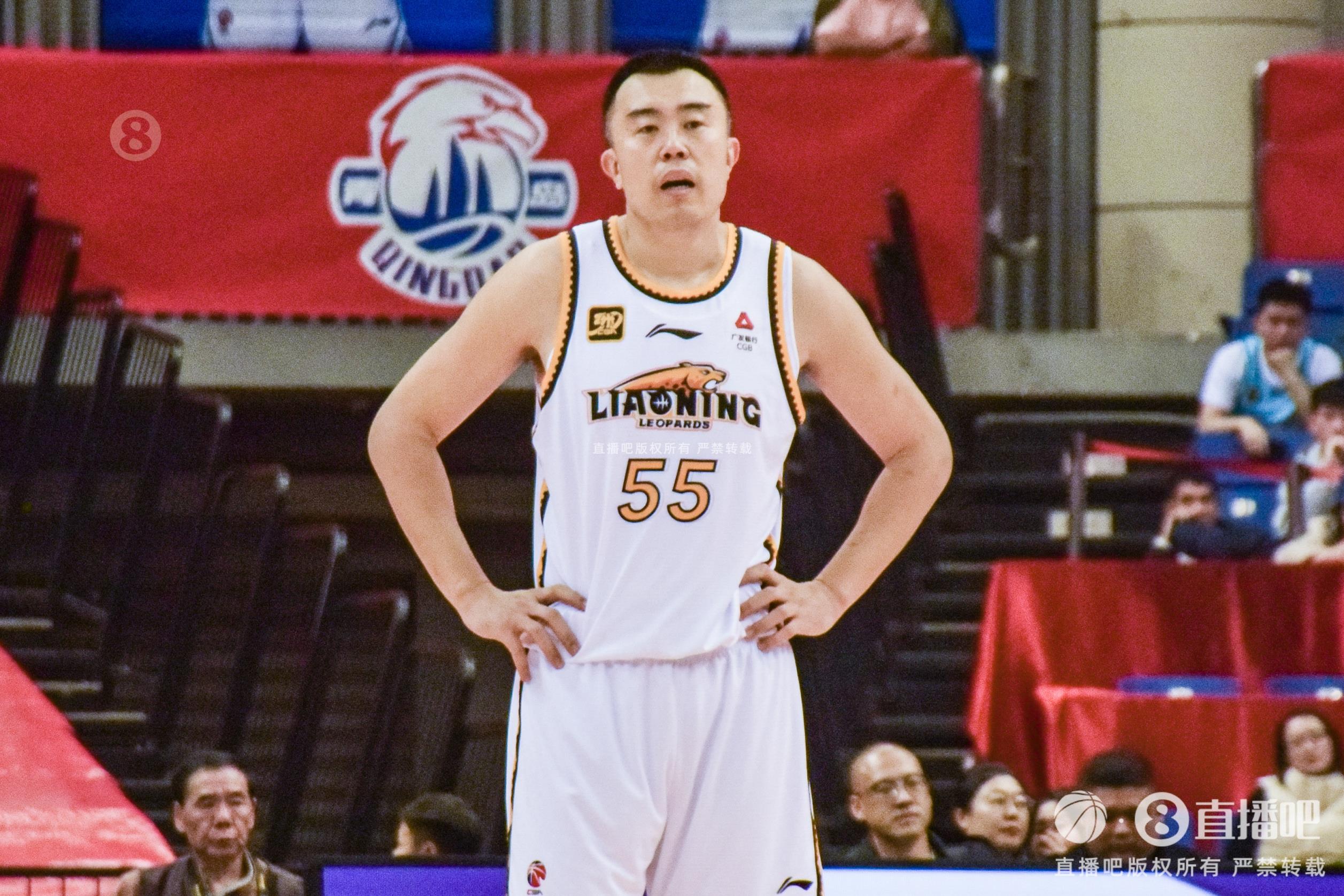 老將盡力了！韓德君7中4拿到14分12籃板3助攻